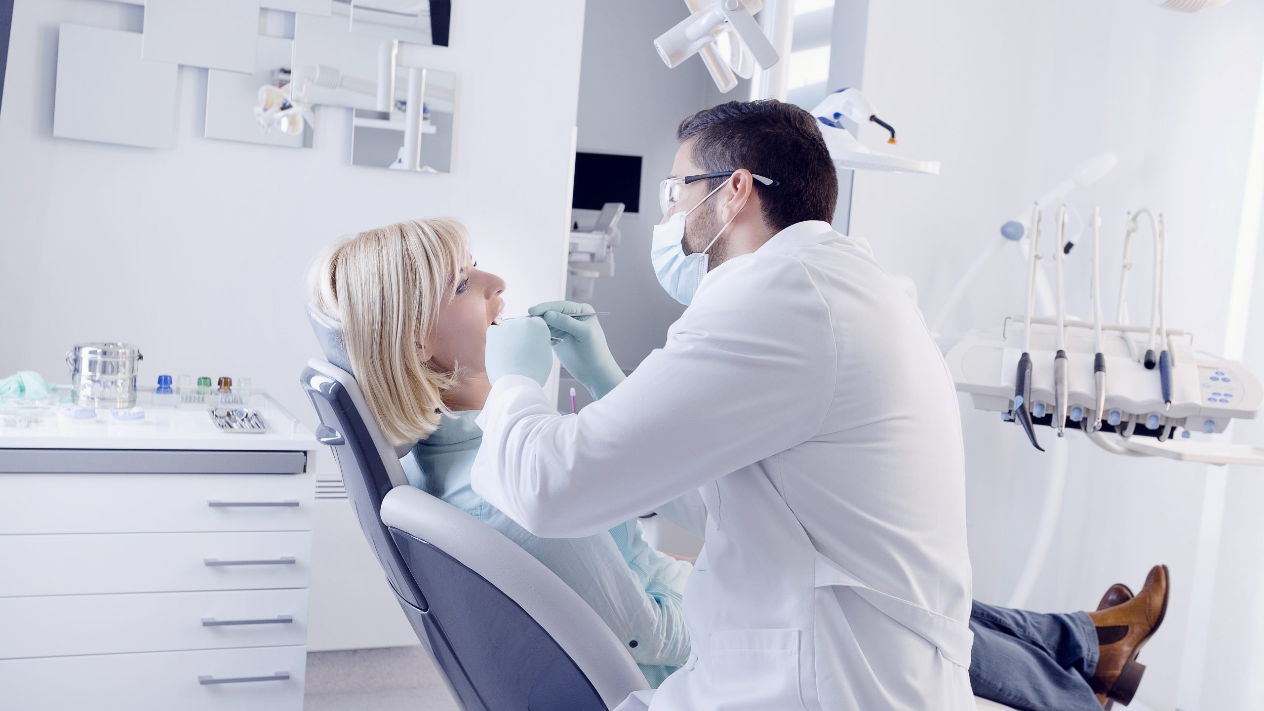 Dentist in Harper Woods, MI